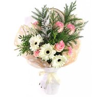 Новорічний букет з троянд та гербер