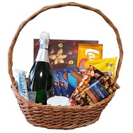 Gift basket with chocolate