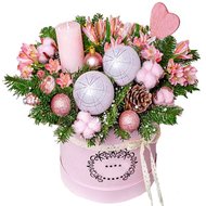 Шляпная коробка с новогодней композицией