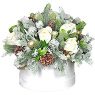 Зимняя композиция в коробке