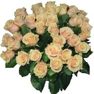 Букет кремовых роз
