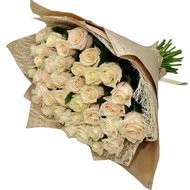 Красивый букет цветов для девушки