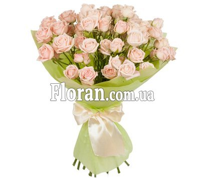 Букет из кустовых роз