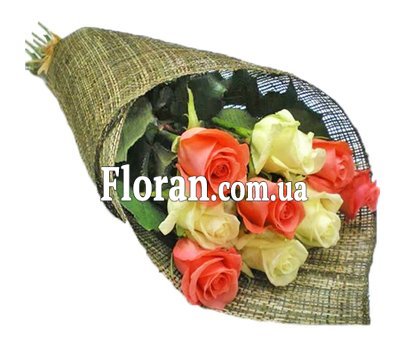 Bouquet of orange and white roses