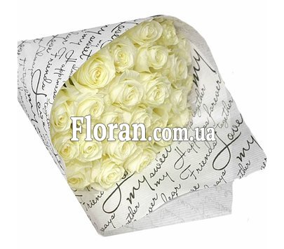 Букет роз в газете