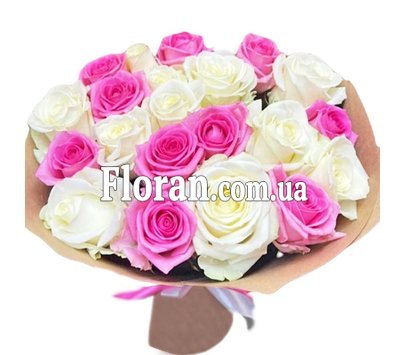 Delicate bouquet of roses