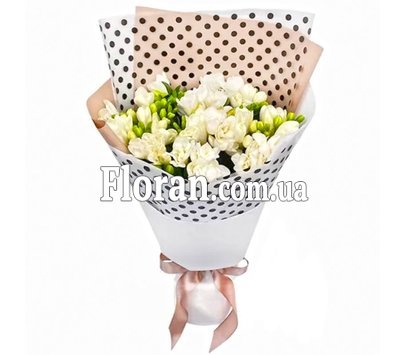 Білі фрезії