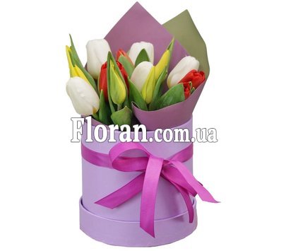 Букет тюльпанів в коробці