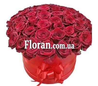 Квіти в коробці чоловікові