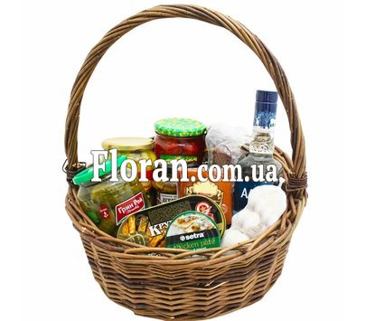 Подарунковий кошик з їжею