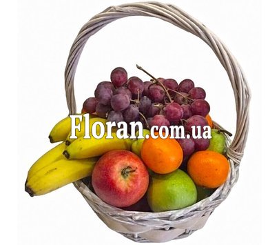 Подарочная корзина с фруктами