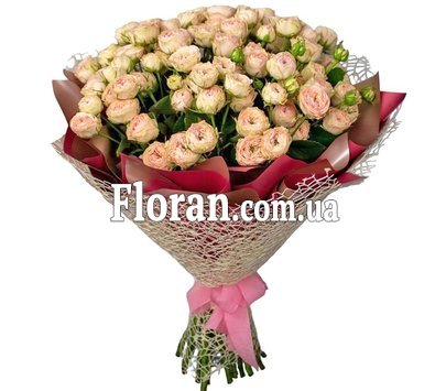 25 кустовых пионовидных роз