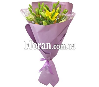 Азіатська лілія в букеті