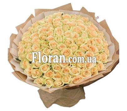 Большой букет из 101 персиковой розы