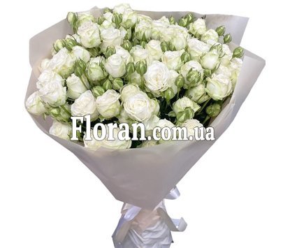 Bouquet of white spray roses