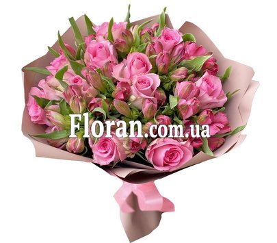 Букет квітів коханій дівчині