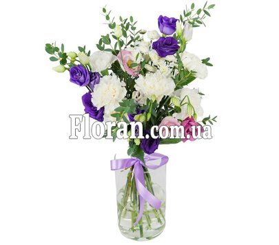 Букет цветов с лентой