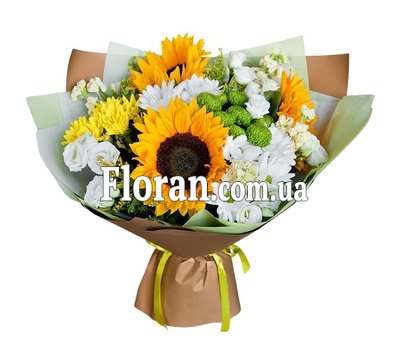 Букет з соняшниками та іншими квітами