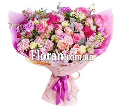 Вишуканий букет квітів