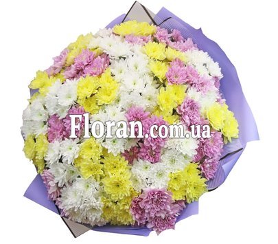 Красивий букет квітів із хризантем
