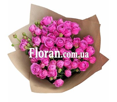 Маленькі рожеві троянди