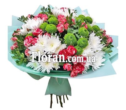 Романтичний букет квітів