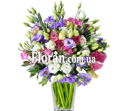 Яркий букет лизиантусов