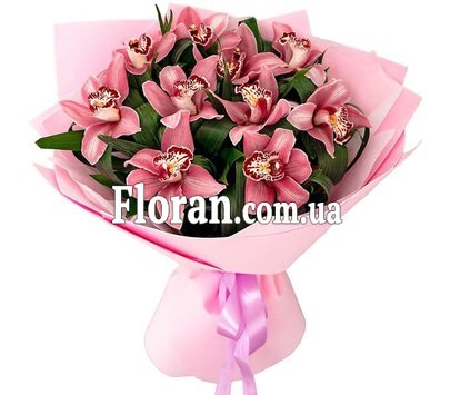 Bouquet of pink orchids