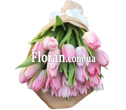 Букет розовых тюльпанов