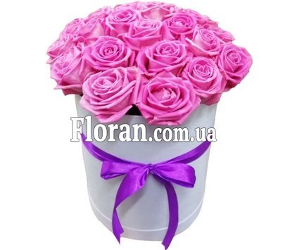 Квіти в рожевій коробці