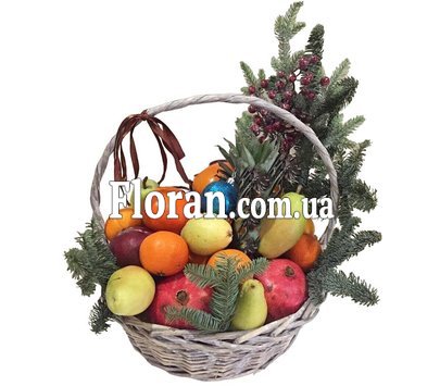 Фруктовая корзина на Новый год