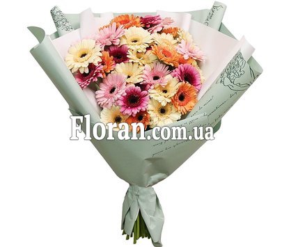 Каскадный букет из гербер