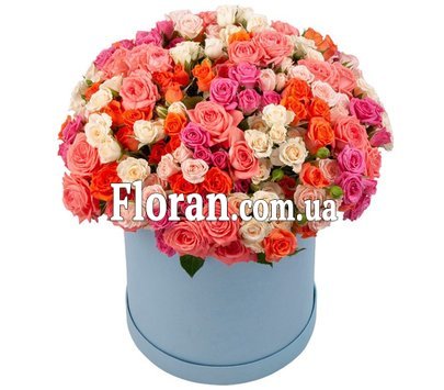 Box with spray roses