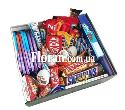 Birthday box with sweets