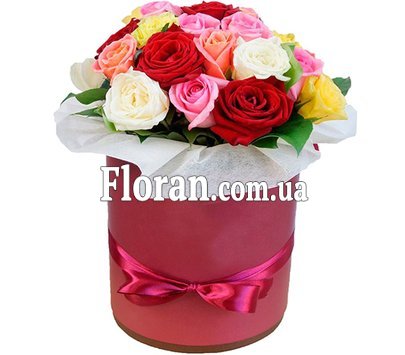 Коробка яскравих троянд