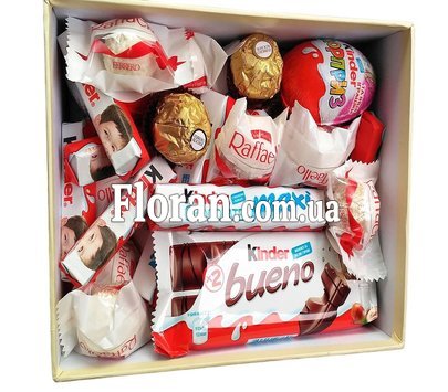 Коробочка со сладостями