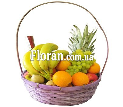 Кошик з алкоголем і фруктами
