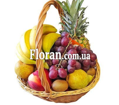 Красивий кошик із фруктами