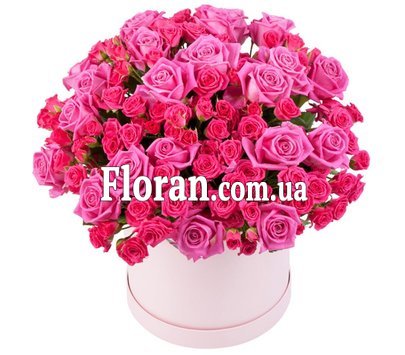 Красивые розы в коробке