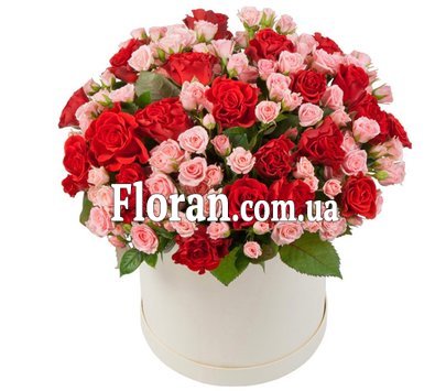 Гарний букет у коробці