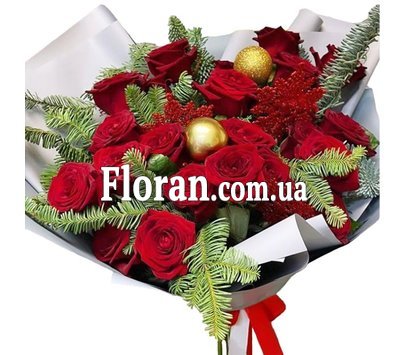 Red roses in a winter bouquet