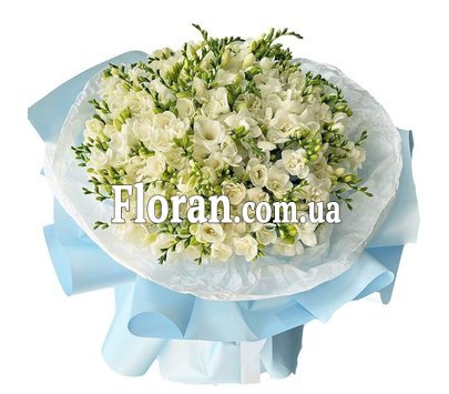 Незвичайний букет фрезій