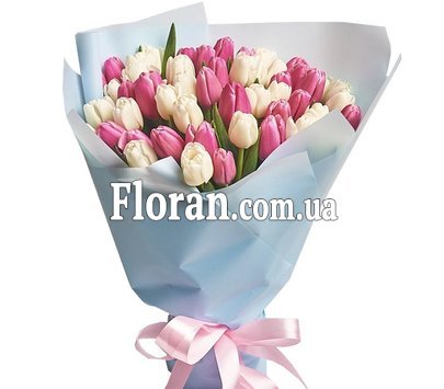Ніжний букет із тюльпанів
