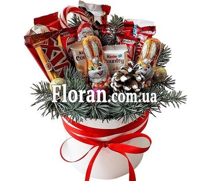 Новогодняя композиция в коробке