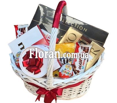 Gift basket with filling