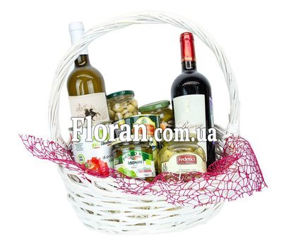 Gift basket with wine