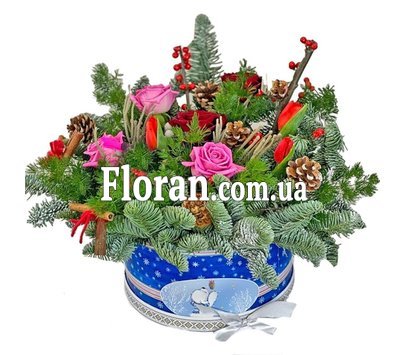 Подарункова новорічна композиція в коробці