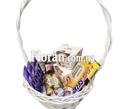 Sweet basket