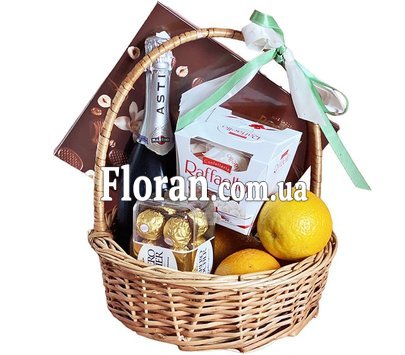 Солодкий кошик на День народження