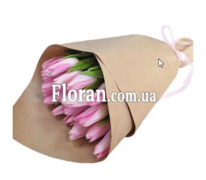 Тюльпаны в крафт бумаге